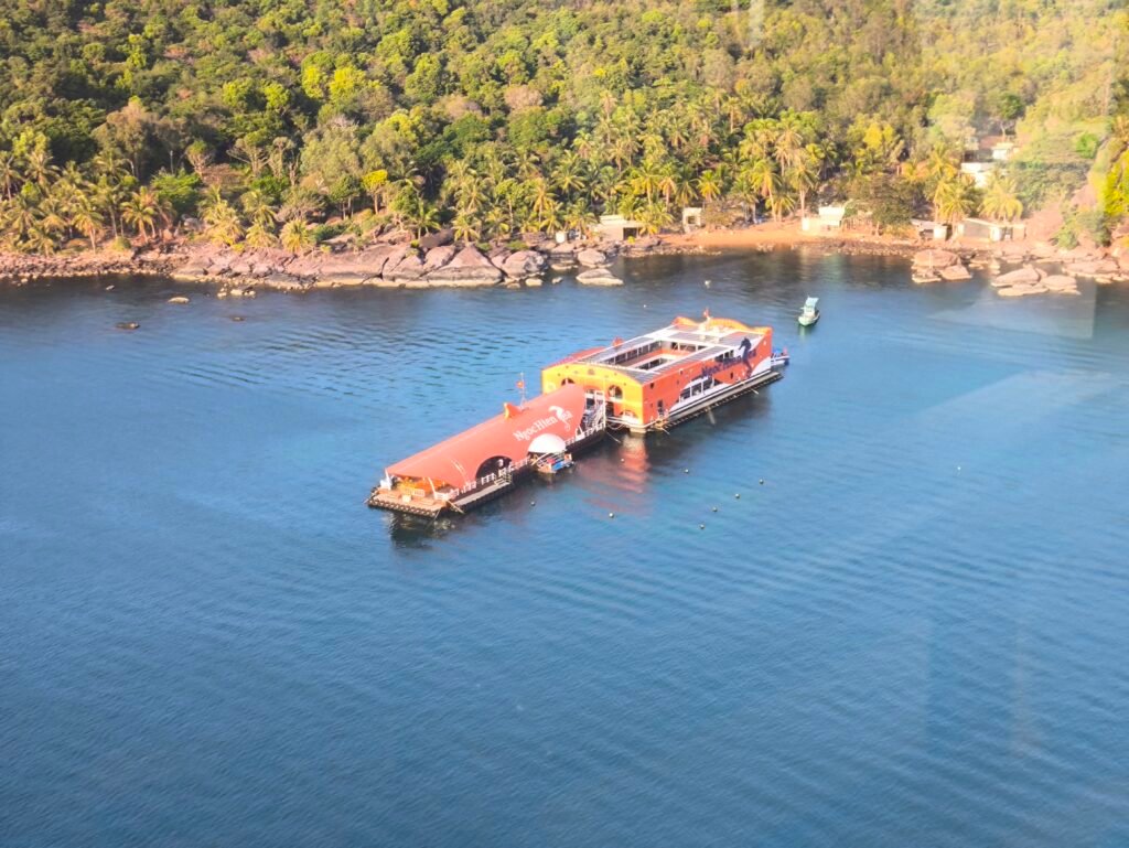 alophuquoc hon thom (145)