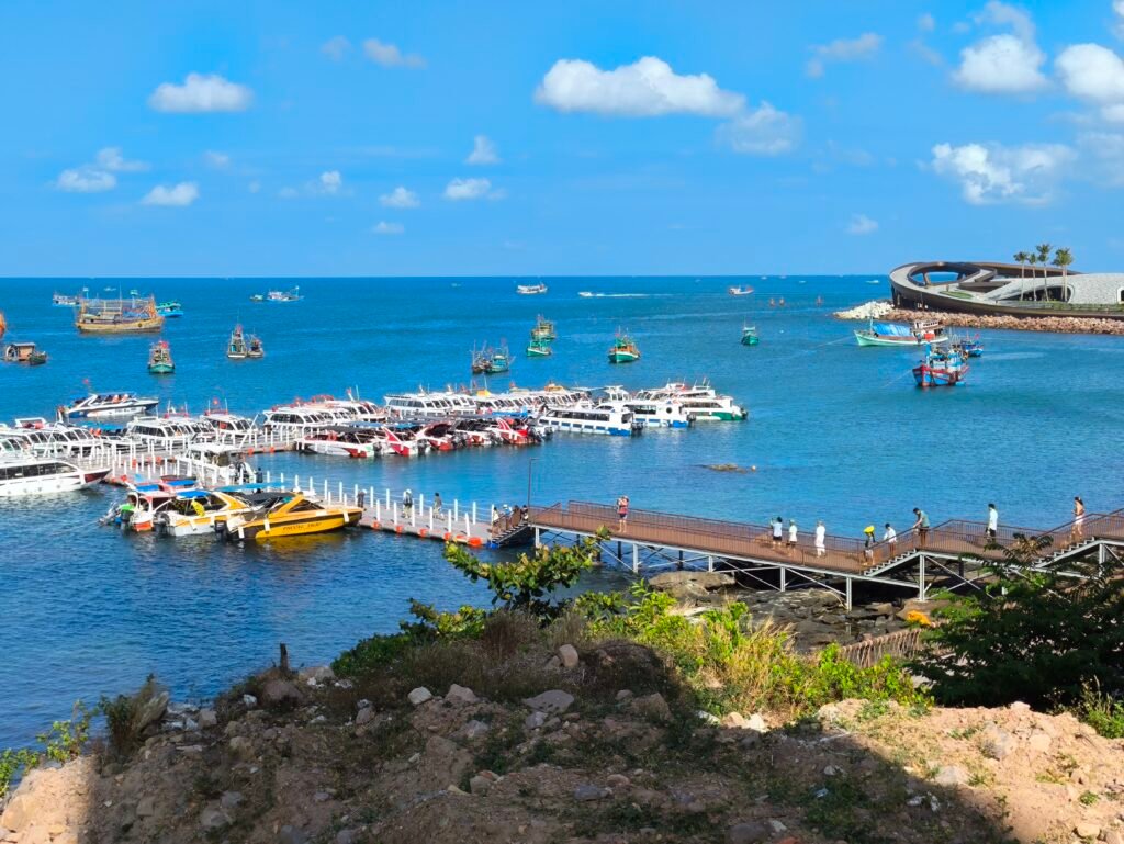 alophuquoc dia trung hai copy 2